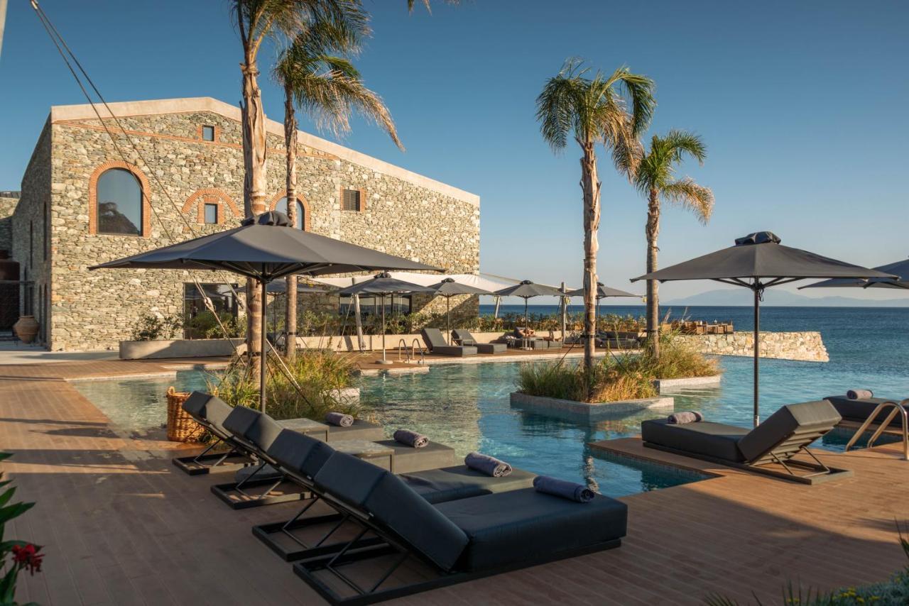 Porto Plomari Hotel Buitenkant foto