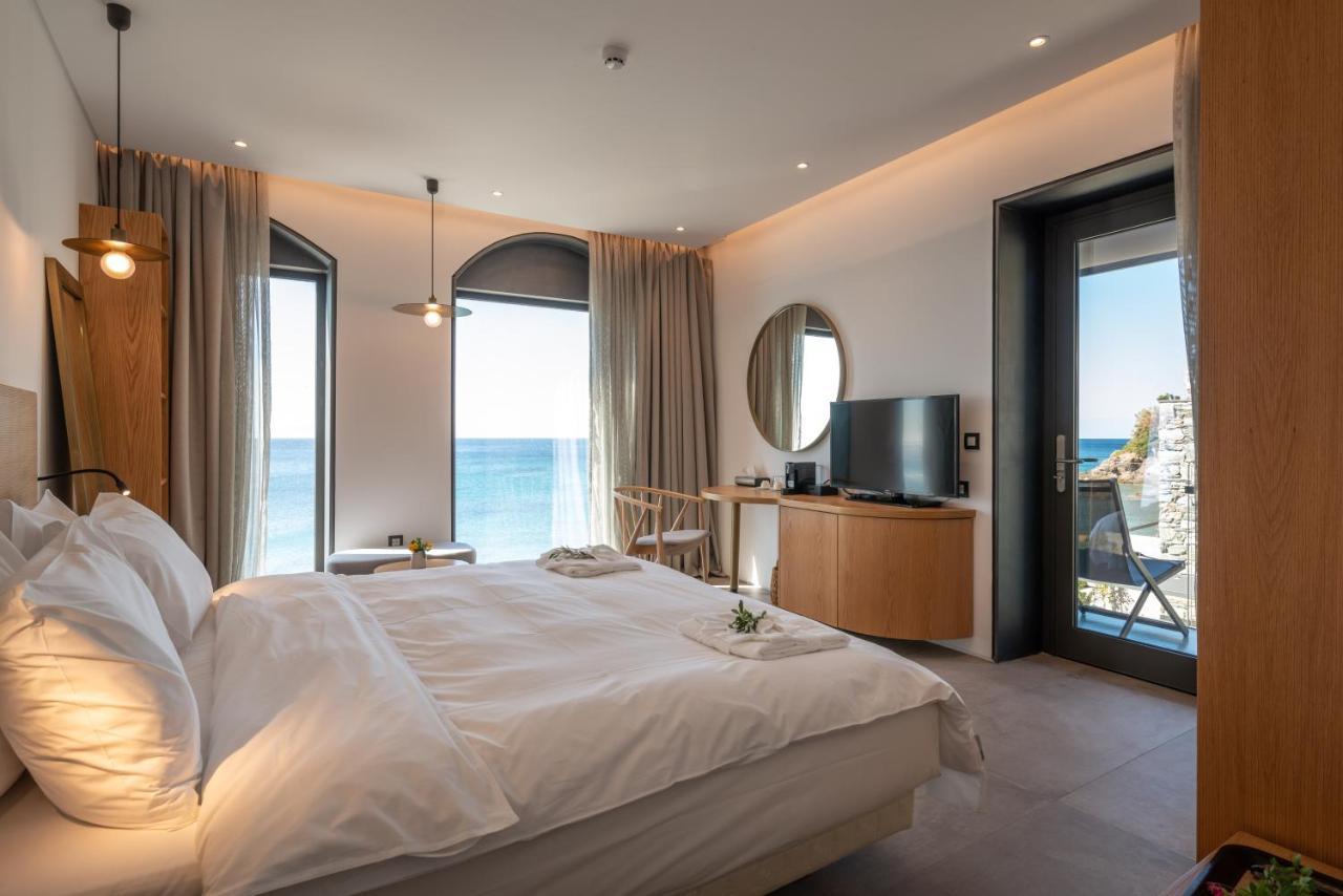 Porto Plomari Hotel Buitenkant foto