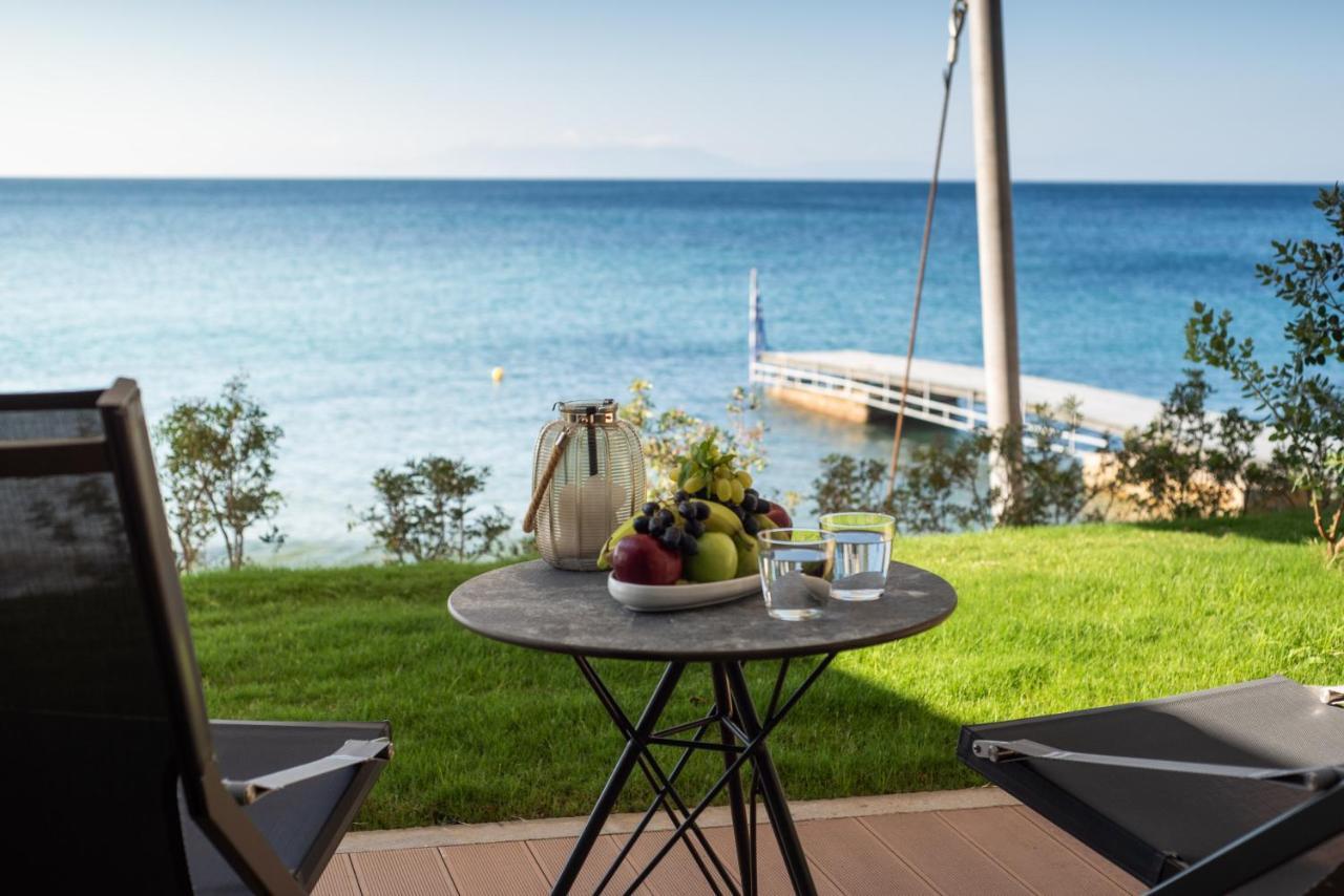 Porto Plomari Hotel Buitenkant foto